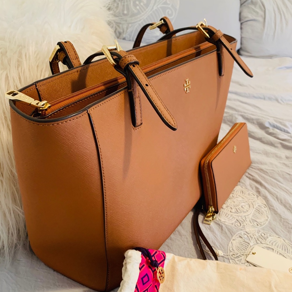 SOLD!!!!Tory Burch Tote OBO!!!!